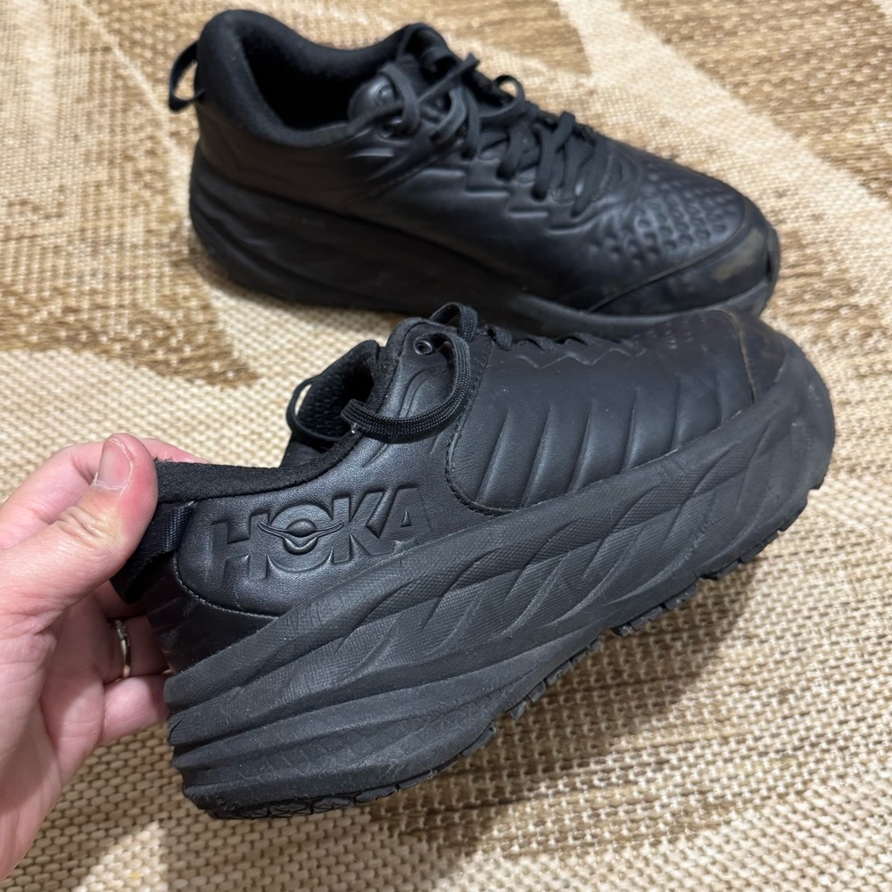 WOMEN's Black Bondi SR Hoka size US 9